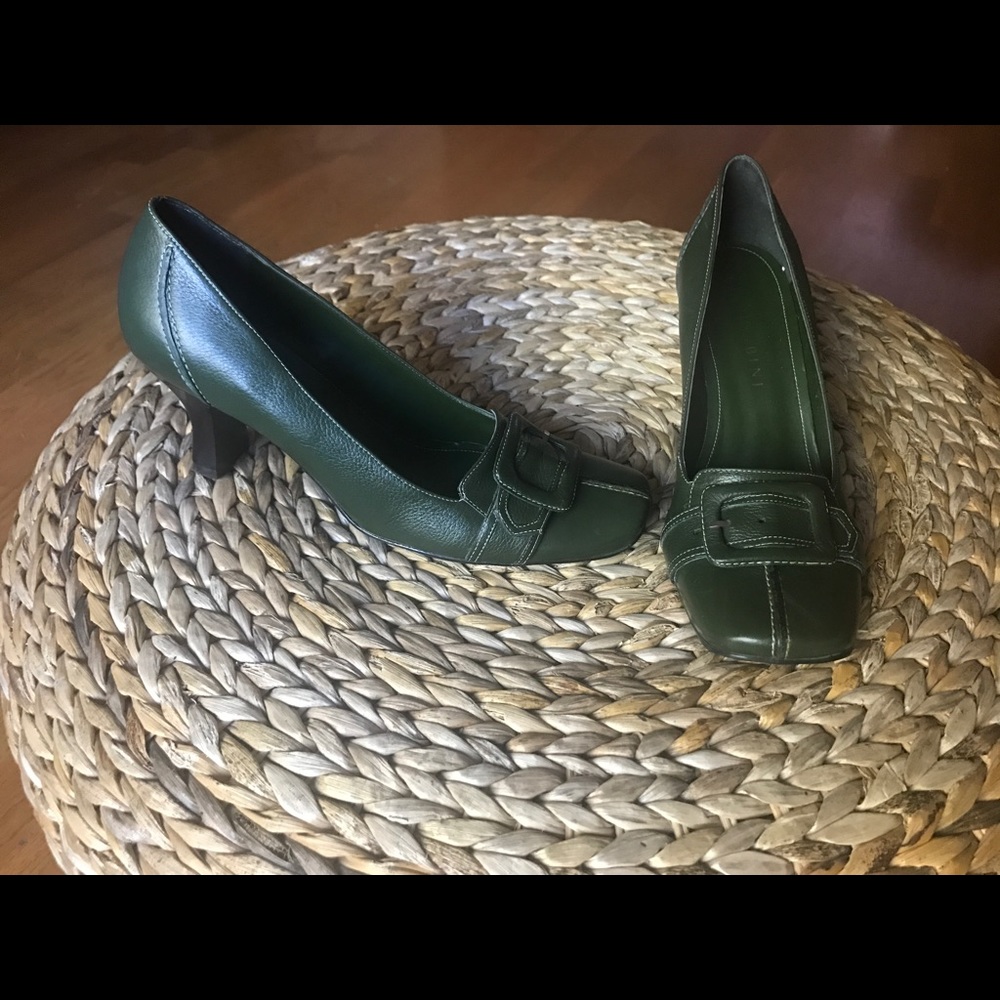 Gianni Bini Kitten Heels